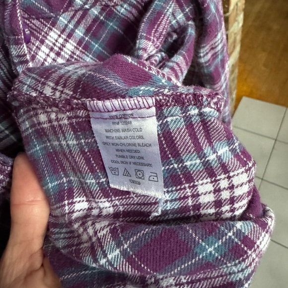 Ladies Wallflower Cotton Button-Down - Picture 3 of 3